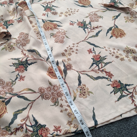 Pretty Floral Flowy Top C&E size 1xl - Picture 6 of 8